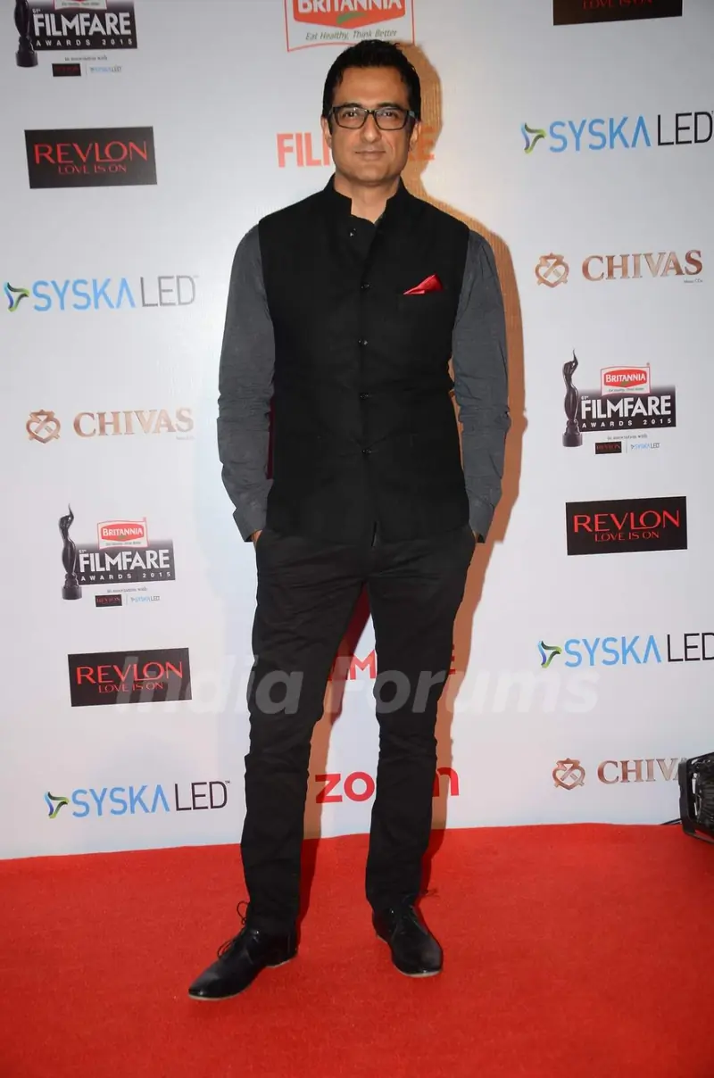 Sanjay Suri at Filmfare Awards - Red Carpet