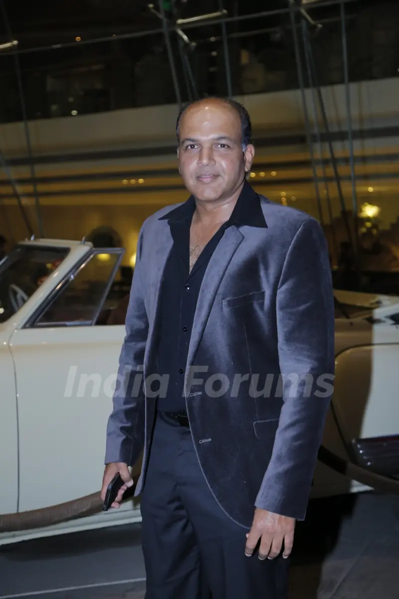 Ashutosh Gowarikar at Kabir Bedi's 70th Birthday Bash