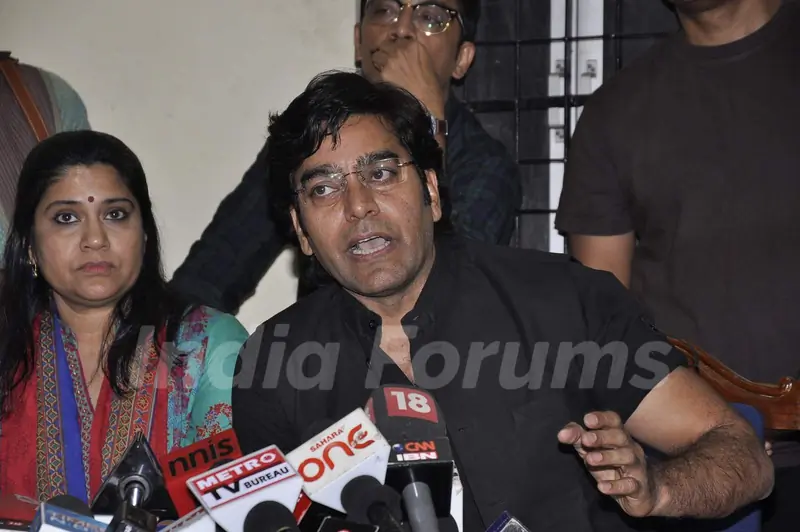 Ashutosh Rana and Renuka Shahane at Press Meet of CINTAA for 'Kiku Sharda'