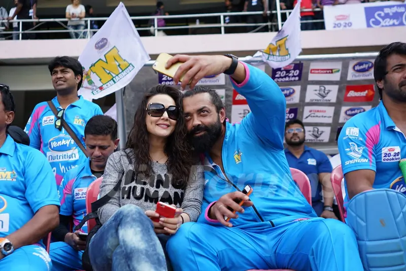 Bobby Deol Clicks Selfie with Preity Zinta at CCL Match in Banglore