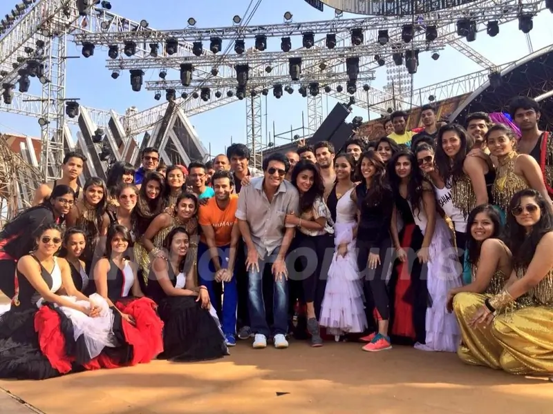 Shiamak Davar Choreographing IIFA Utsavam