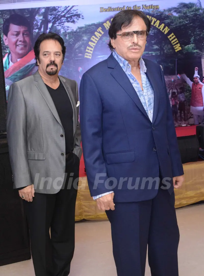 Akbar Khan with Sanjay Khan at Song Launch of Hemant Tantia for Republic Day