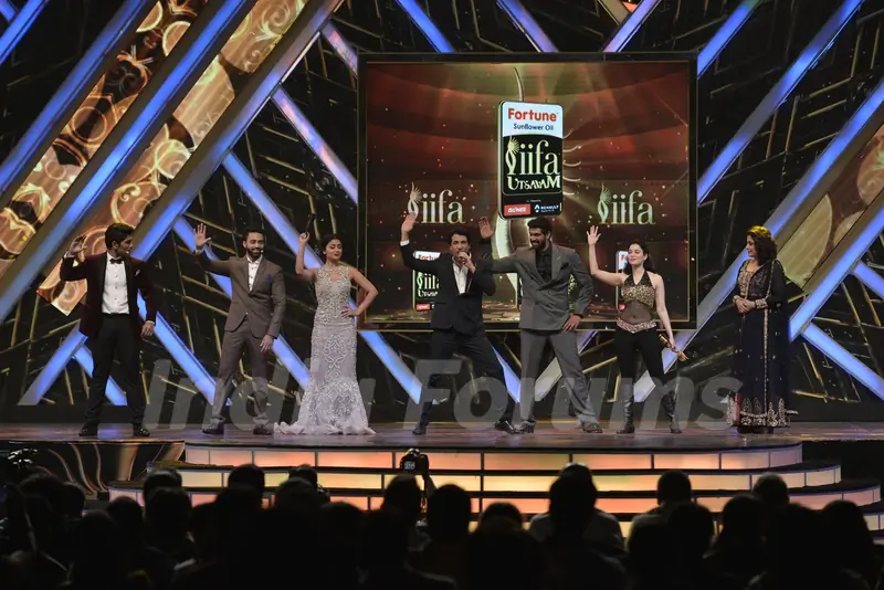 Shiamak Davar, Shriya Saran, Tamannaah and Allu Arjun Performs at IIFA Utsavam Day 2