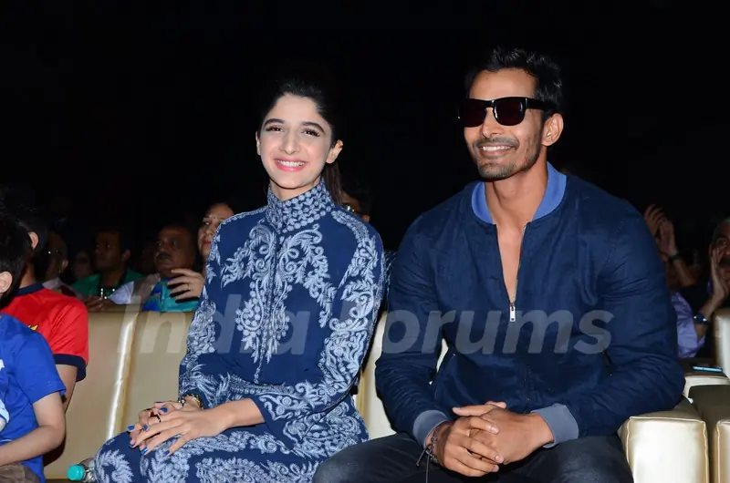 Mawra Hocane and Harshvardhan Rane Promotes Sanam Teri Kasam at MET Utsav