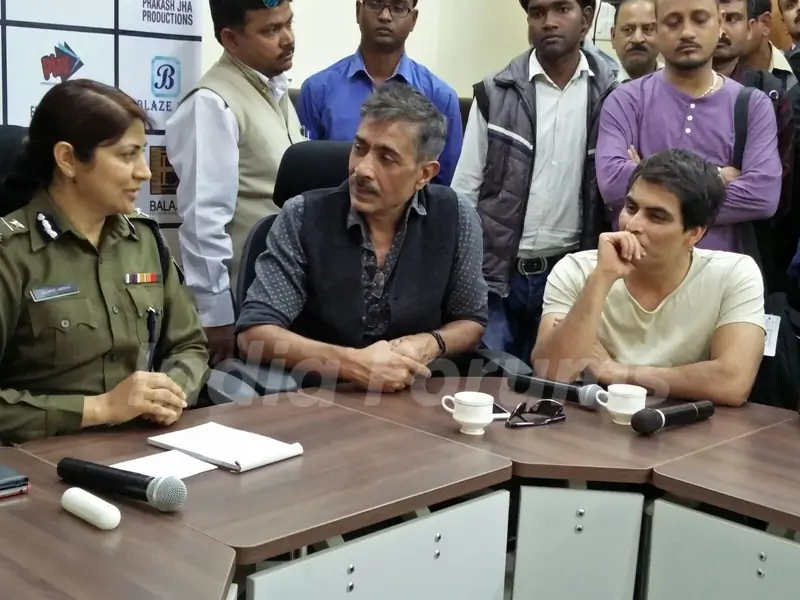 Prakash Jha & Manav Kaul meets real life Abha Mathur, CID IG Sampat Meena Promotes Jai Gangaajal