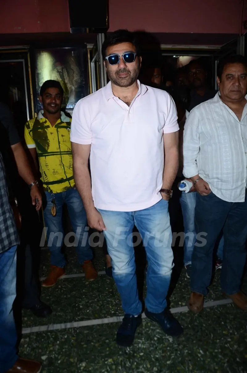 Sunny Deol Visited Gaiety Galaxy Cinema, Mumbai