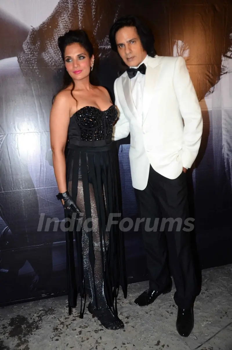Richa Chadda and Rahul Roy at Launch of film 'Cabaret' & On Location Shoot!
