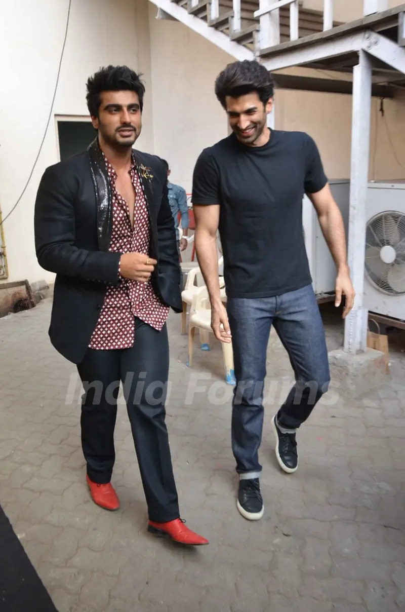 Aditya Roy Kapur and Arjun Kapoor Snapped at Mehboob Studio!