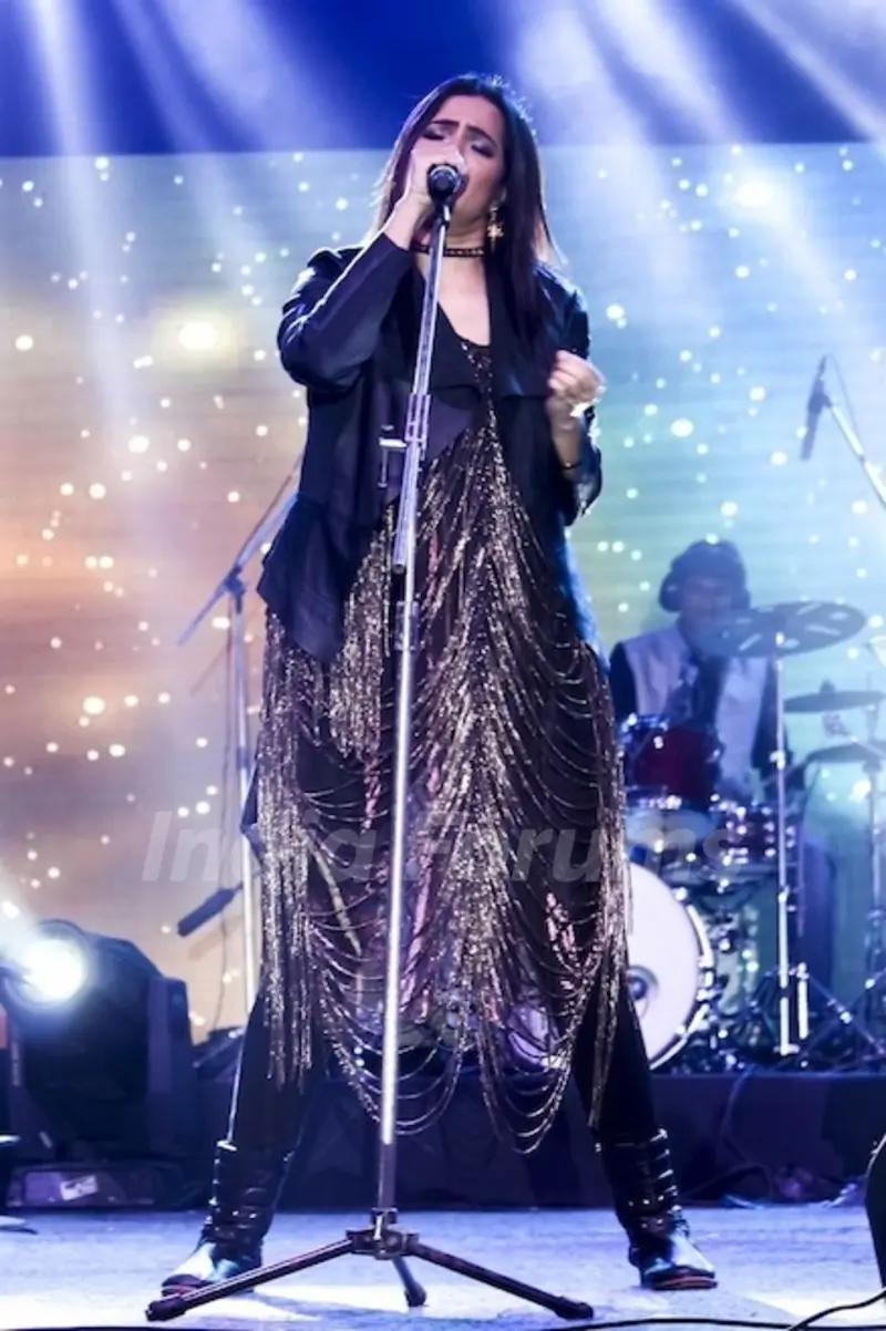 Sona Mohapatra Performs live for MTV Unplugged