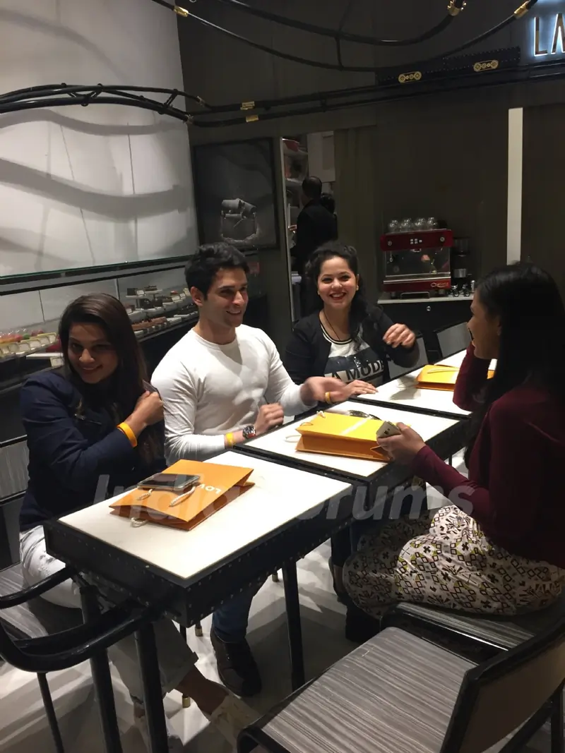 Girish Kumar Having a Coffee Date on Valentine's Day with Winners of FCUK contest.