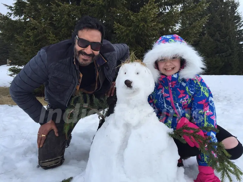 Ajay Devgn with Team Shivaay