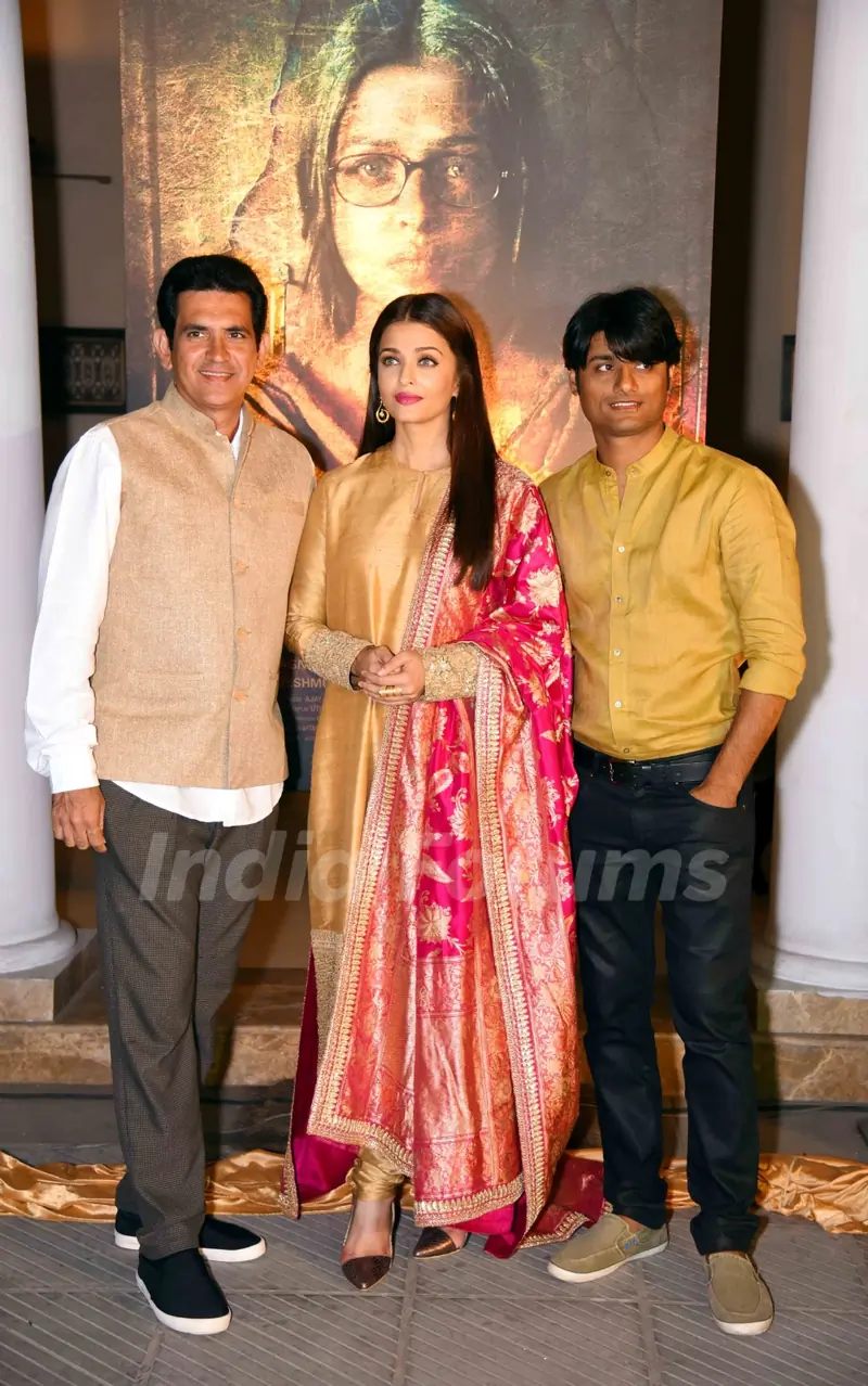 Omung Kumar and Aishwarya Rai Bachchan at Poster Launch of 'Sarabjit'