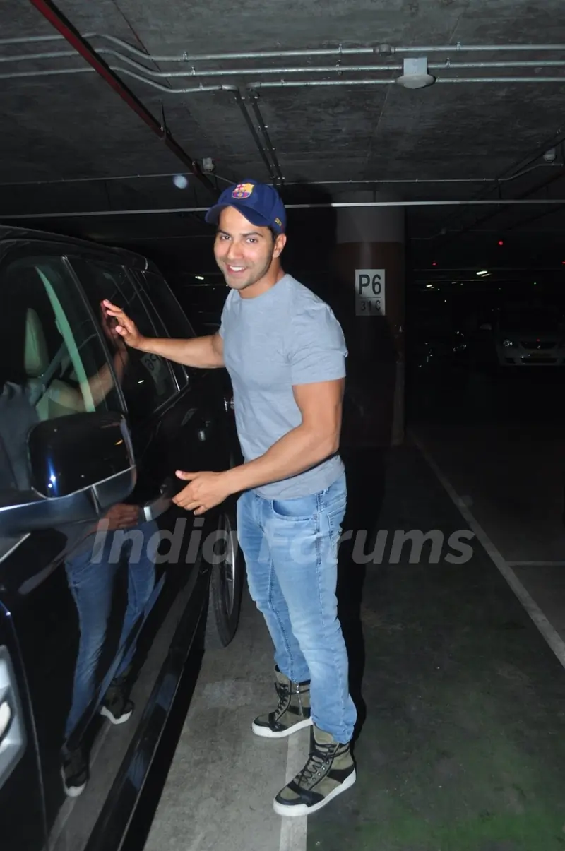 John Abraham and Varun Dhawan return from Abu Dabhi schedule