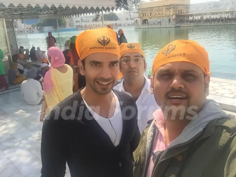 Love Shagun team at Golden Temple