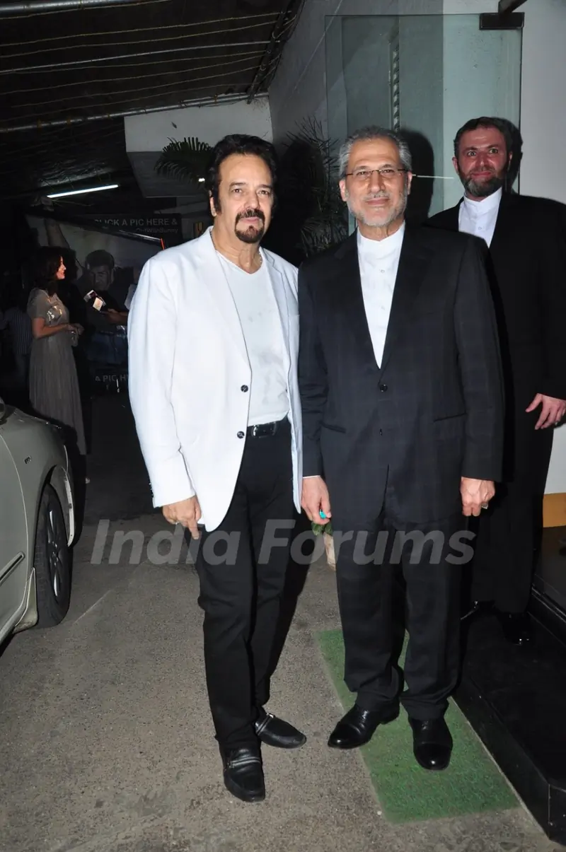 Akbar Khan at Special Screening of Tajmahal