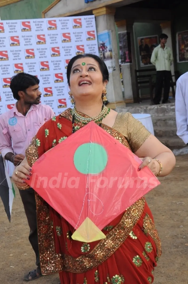 Apara Mehta flying kite