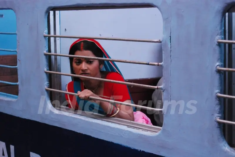 Ekta Tiwari as Radha looking worried