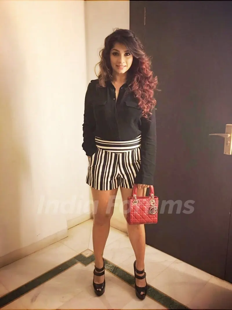 Tanishaa Mukerji at Easy Evening with Brad Sherwood and Colin Mochrie
