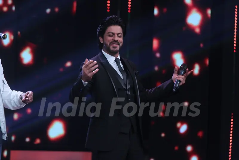 Shah Rukh Khan for Promotion of 'Fan' on 'Sa Re Ga Ma Pa' 2016