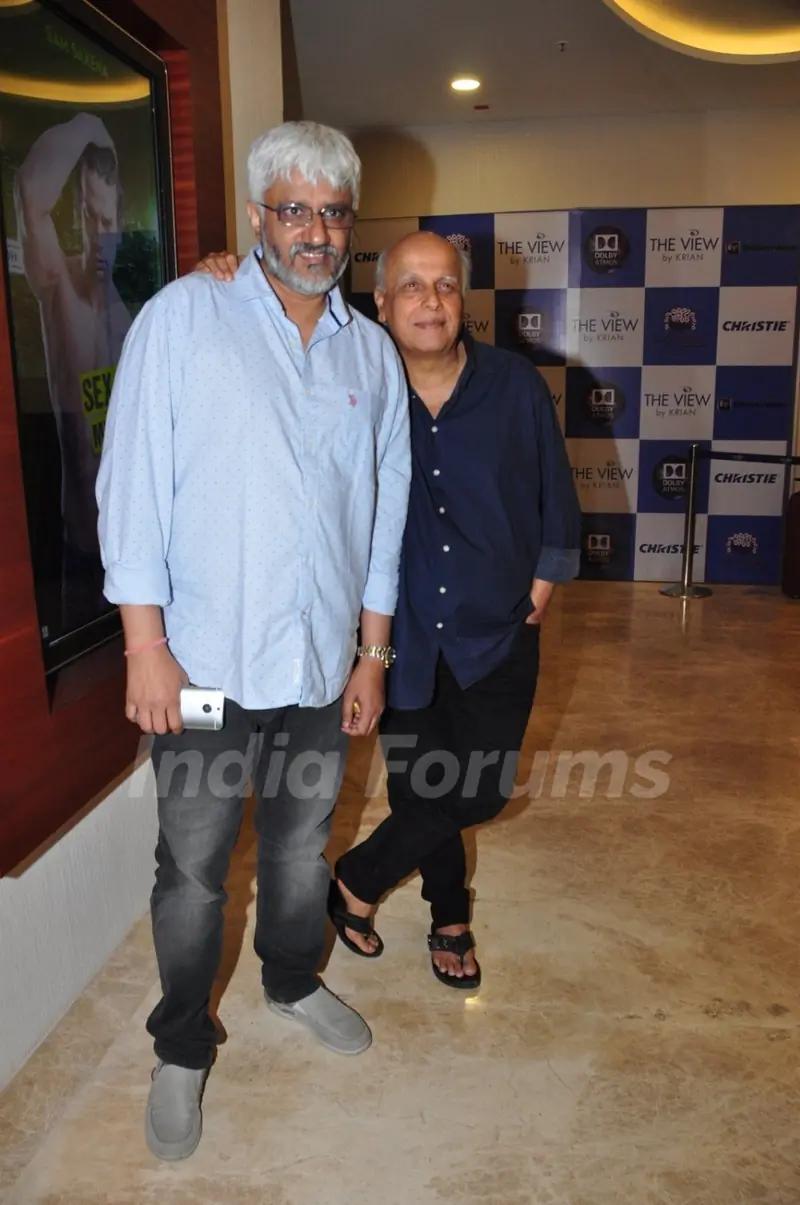 Vikram Bhatt and Mahesh Bhatt at Press Meet of 'Love games'