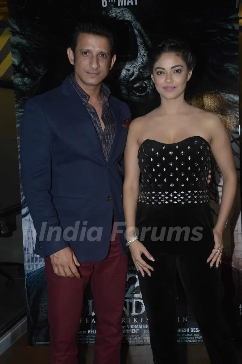Sharman Joshi and Meera Chopra in 1920 London