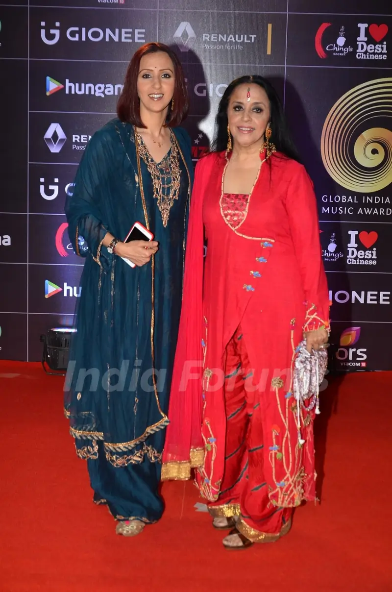 Ila Arun at COLORS GiMA AWARDS 2016