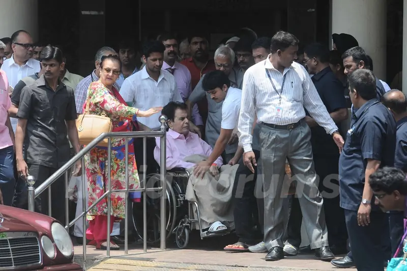 Dilip Kumar Discharged from Lilavati Hospital