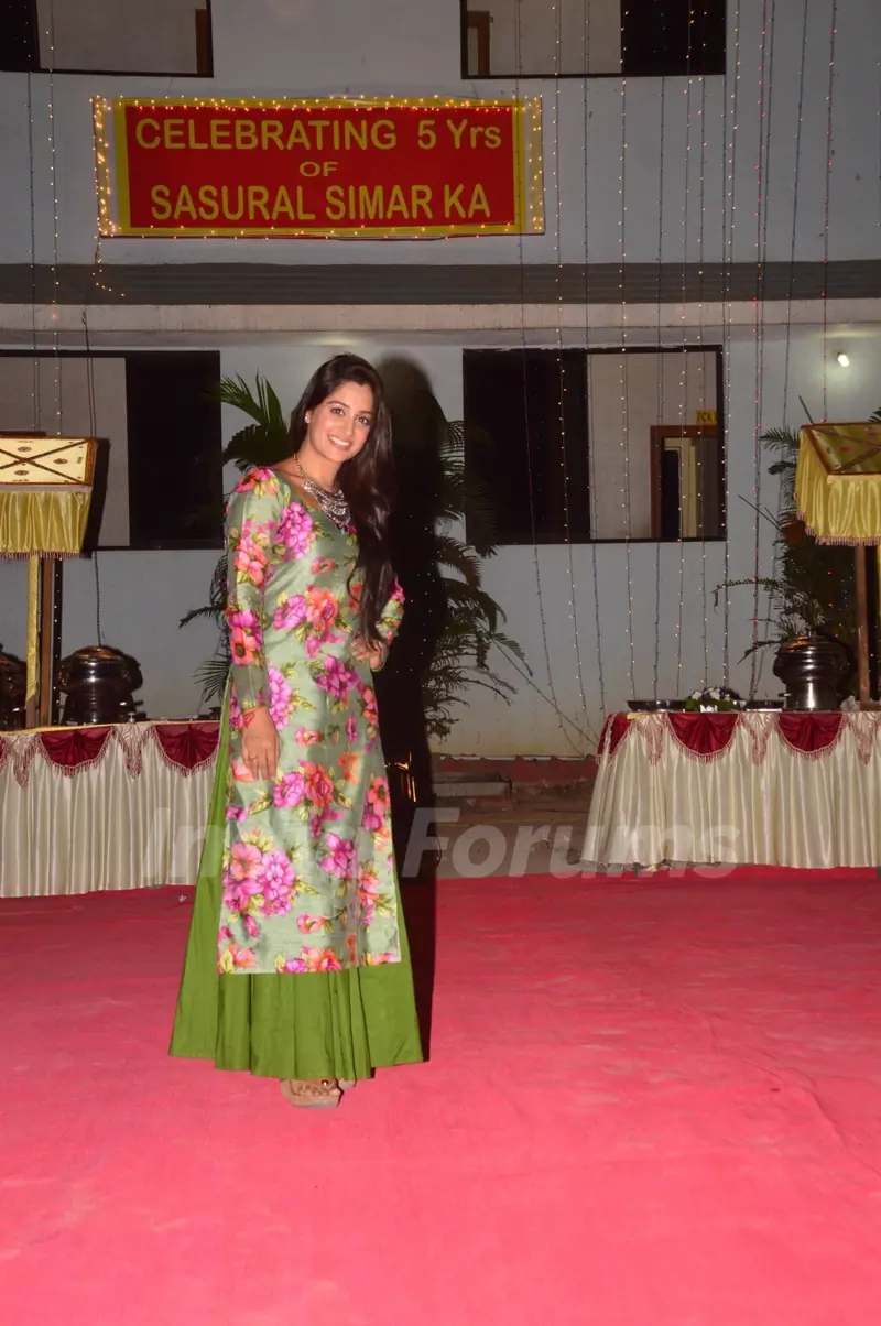 Dipika Kakar Hosts Party for 5 Years Anniversary of Saasural Simar Ka
