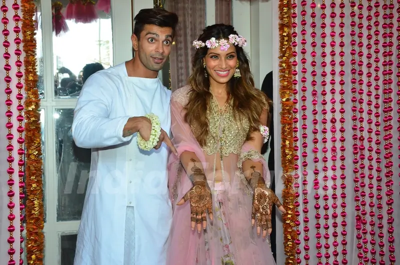 Karan - Bipasha's Mehendi Ceremony