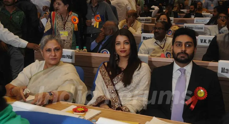 Jaya Bachchan, Aishwarya Rai Bachchan and Abhishek Bachchan at National Award Ceremony