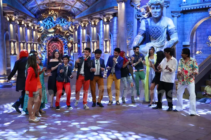 Meet Bros Have a Blast on the sets of 'Comedy Nights Bachao'