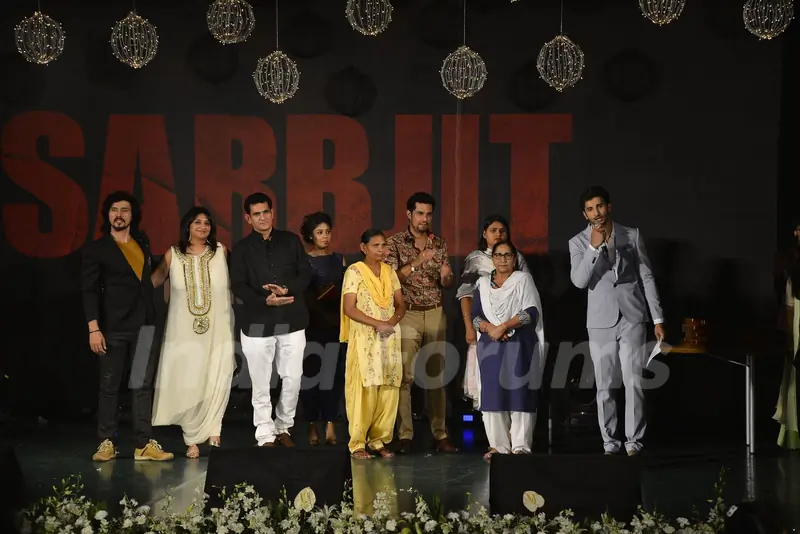Darshan Kumar, Omung Kumar, Sunidhi Chauhan and Randeep Hooda at Music Launch of 'Sarabjit'