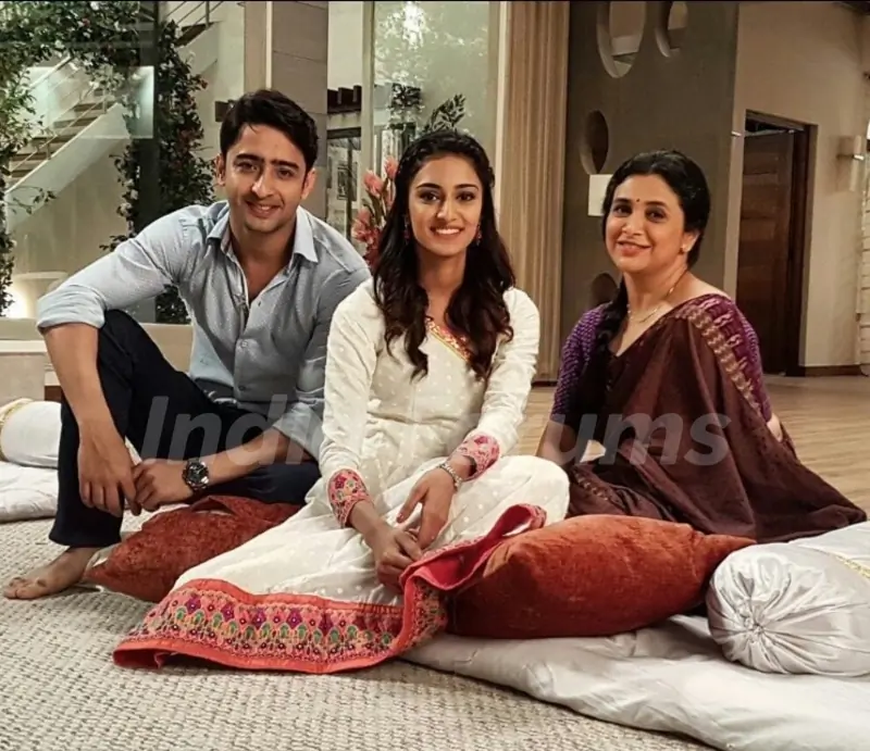 Supriya Pilgaonkar in Kuch Rang Pyar Ke Aise Bhi