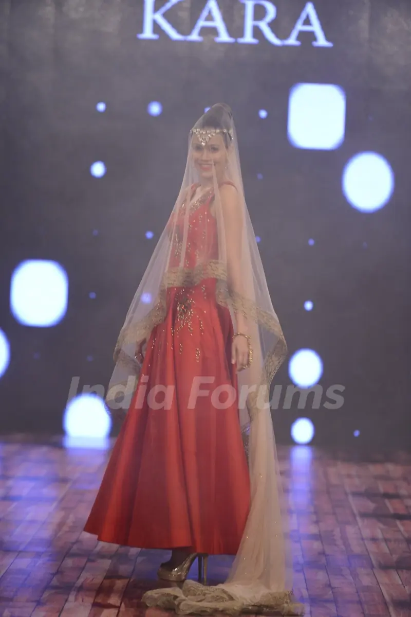 Waluscha De Sousa at India Beach Fashion Week 2016