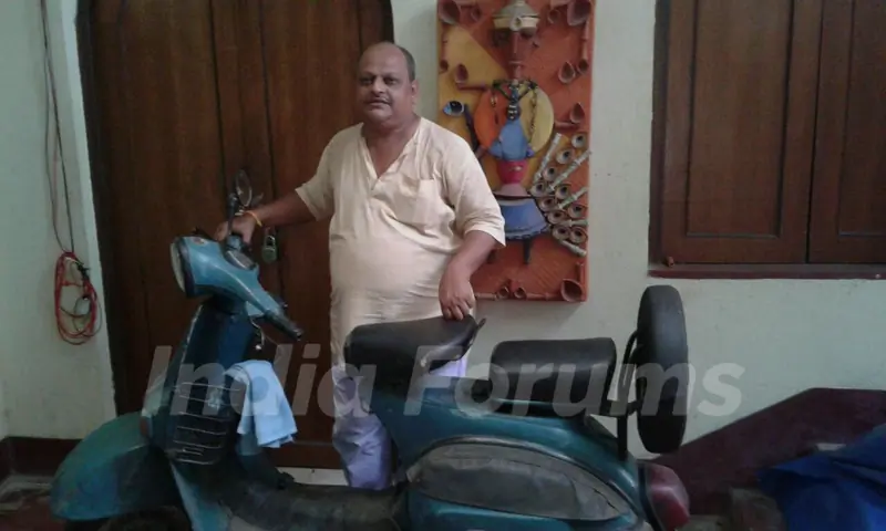 Sujit Narayan Sur with scooter of TE3N driven by Mr Bachchan in Te3n