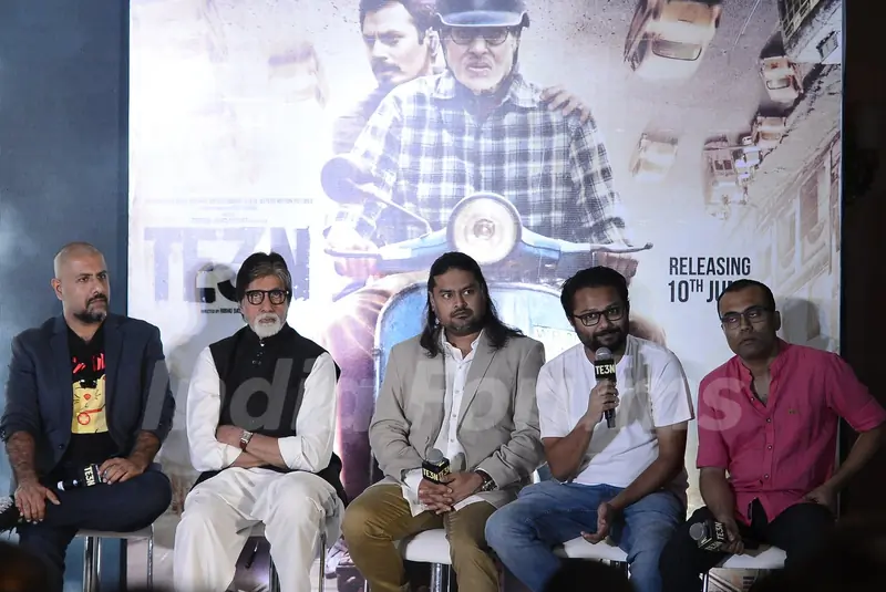 Vishal Dadlani,Amitabh Bachchan, Clinton Cerejo and filmmaker Ribhu Dasgupta