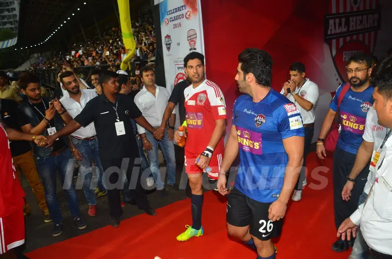 Yuvraj Singh with Arjun Kapoor at the Soccer Match !