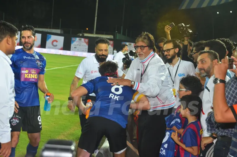 Ranbir Kapoor takes blessings from Amitabh Bachchan at the Soccer Match !