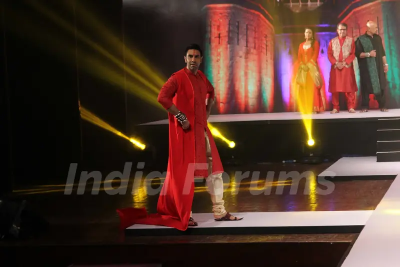 Sandip Soparkar Walks the ramp at NIFT Institute