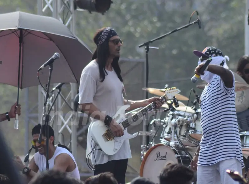 Arjun Rampal and Farhan Akhtar Shoots for Live Performance Scene of Rock on 2!