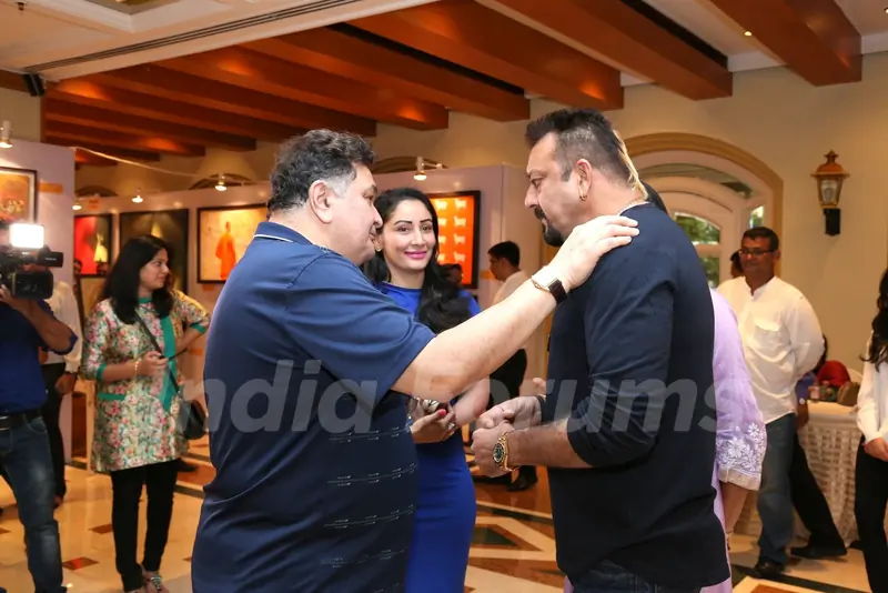 Rishi Kapoor in coversation with Sanjay Dutt and Manyata Dutt at Nargis Dutt Foundation's Art Event