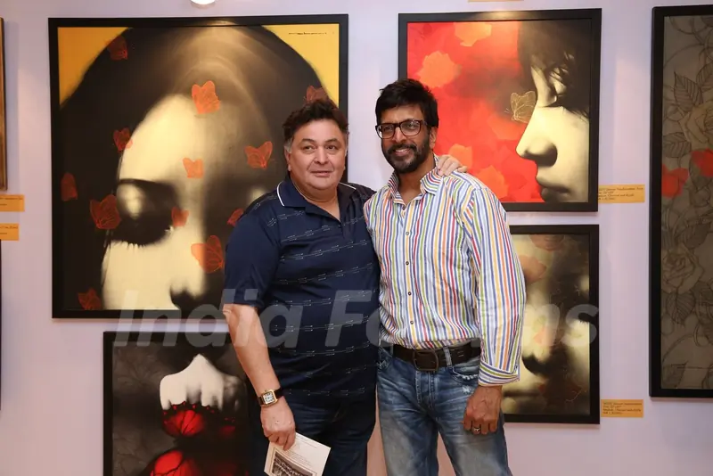 Rishi Kapoor and Javed Jaffrey at Nargis Dutt Foundation's Art Event