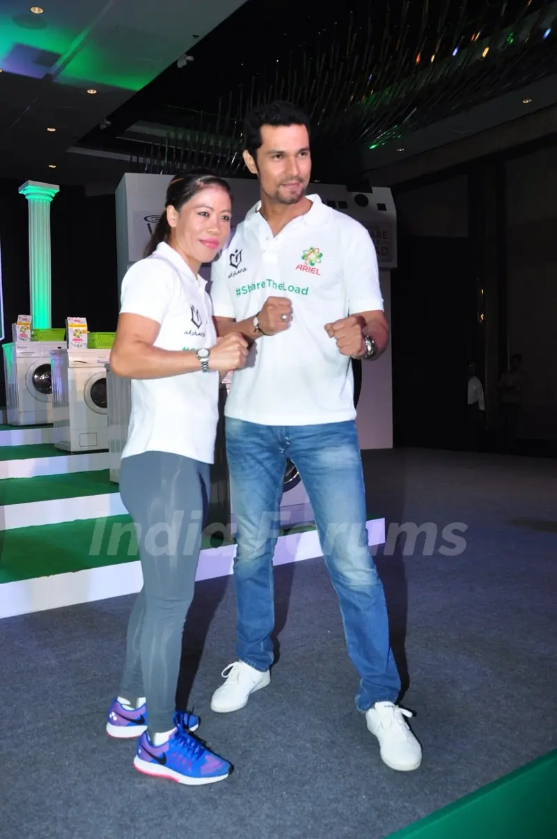 Mary Kom and Randeep Hooda Promotes 'Ariel' Detergent