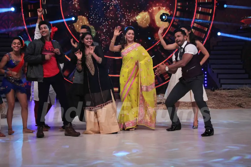 'SAIRAT' cast Rinku Rajguru & Akash Thosar on the Sets of 'So You Think You Can Dance'