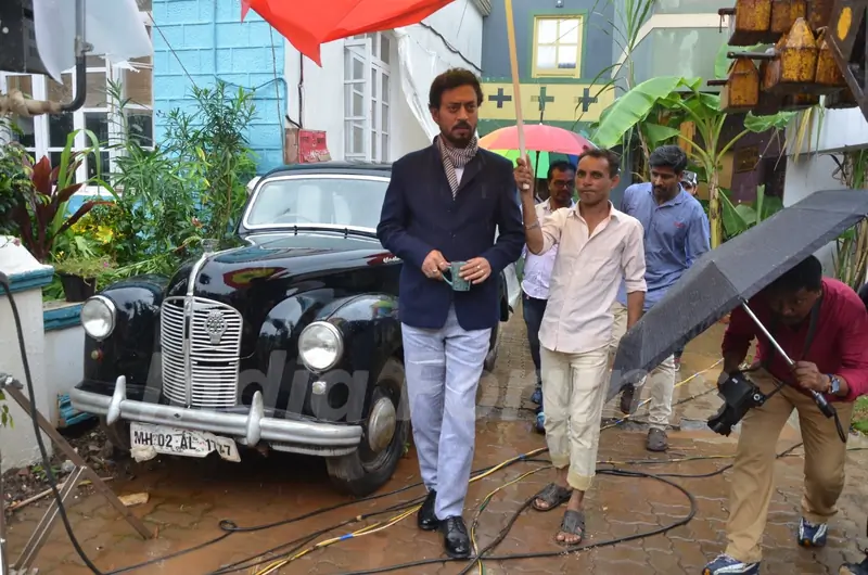 Irrfan Khan on the sets of ' Chidiya Ghar'