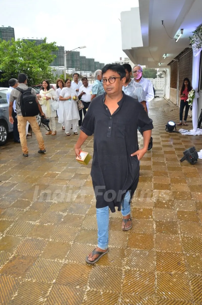 Filmmaker Onir at Prayer meeting of Raveena Tandon's father-in-law Kundan Thadani