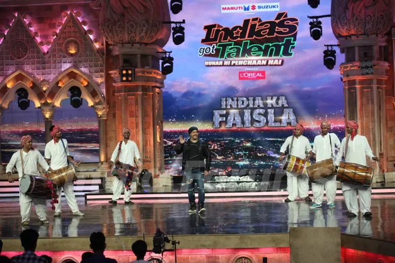 Salman Khan Promotes 'Sultan' on the sets of 'India's Got Talent 7'