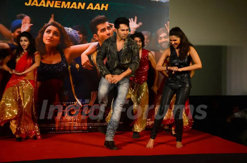Varun Dhawan and Parineeti Chopra Shakes a leg at Launch of Song 'Jaaneman Aah' from Dishoom