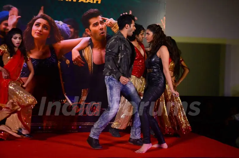 Dance Time for Varun Dhawan and Parineeti Chopra at Launch of Song 'Jaaneman Aah' from Dishoom