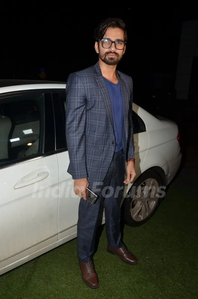 Vishal Singh at Divyanka Tripathi - Vivek Dahiya Wedding Reception